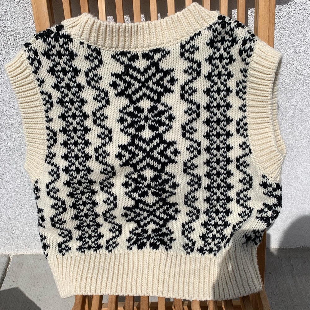 Zara - Picture 2 of 3